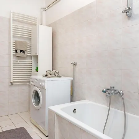 Bright & Spacious With Terrace In Stinjan Appartement *